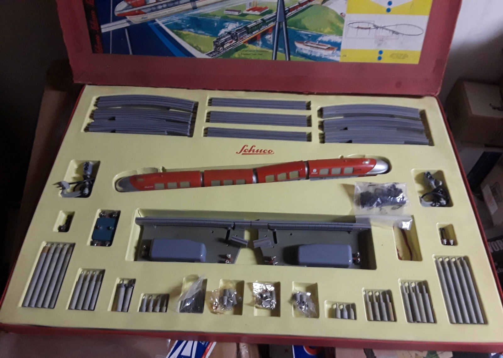 Schuco Disney monorail 6333S , Made in Germany 1959,c10 in c8 box, this is the largest and most (1 of 4)