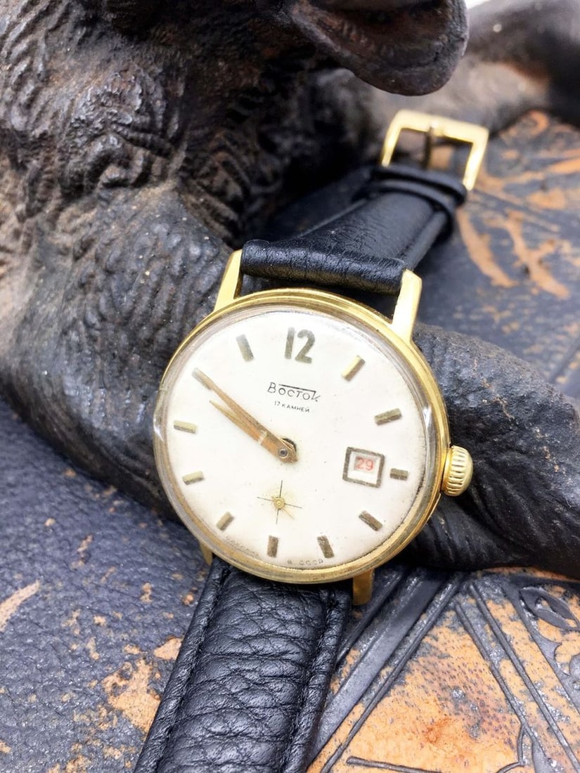 Wostok vintage men wrist watch russian antique unisex black USSR watches: Materials Band material: Leather Gold, Stainless steel Wostok vintage men wrist watch russian antique unisex black USSR watches / Vostok USSR wrist watch + Leather strap №75 Watch - "Wostok" Spe