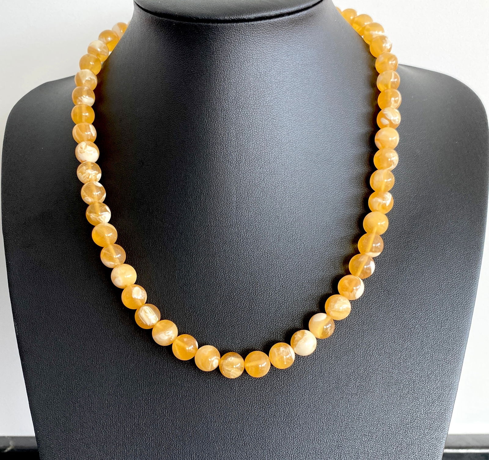 Beautiful Amber Necklace made from Round Amber beads (1 of 9)