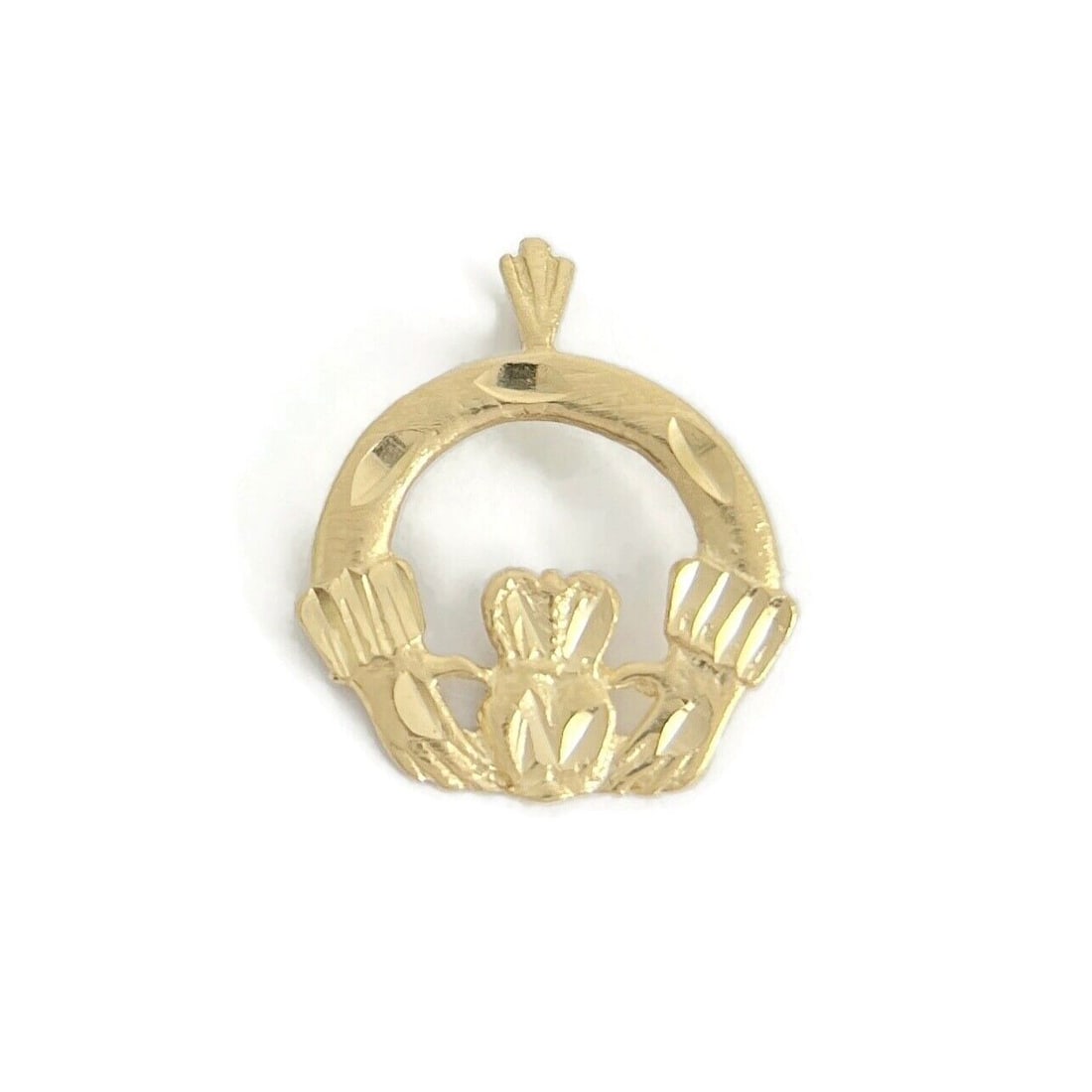 Claddagh Heart Crown Hands Pendant Charm 12K Yellow Gold, 1.57 Grams: Claddagh Heart Crown Hands Pendant Charm 12K Yellow Gold, 1.57 Grams This is a unique pendant charm that can be worn on the chain of your choice. Please let us know if you have any questions. Metal: 1