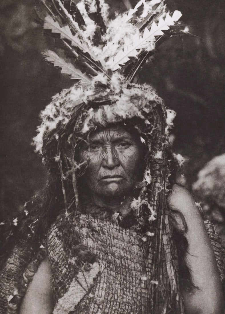 EDWARD CURTIS - Shaman Woman - Clayoquot (1 of 1)