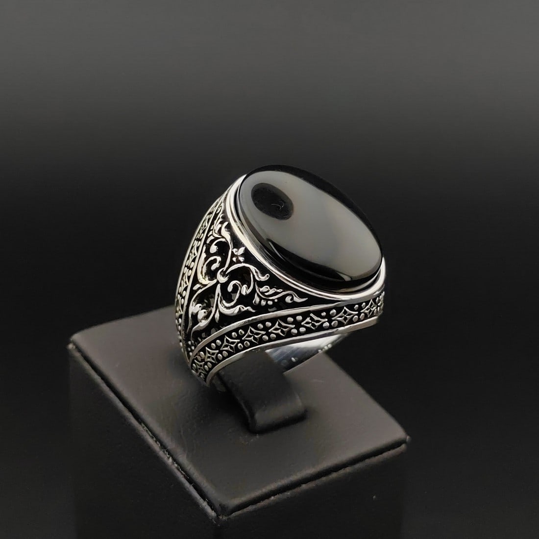 925 Silver Men's Ring with Black Onyx (1 of 8)
