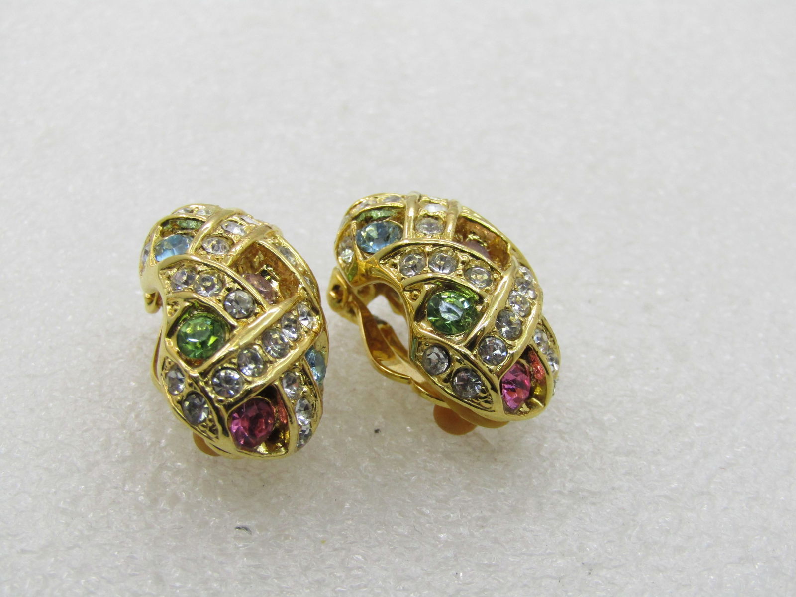 Vintage Joan Rivers Rhinestone Clip Earrings, 1" (1 of 5)