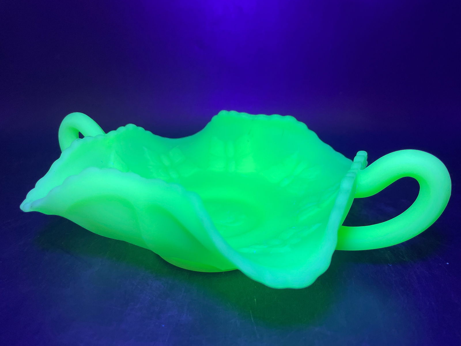 Fenton Butterfly Print Satin Custard Uranium Glass 2 Handled Dish (1 of 8)