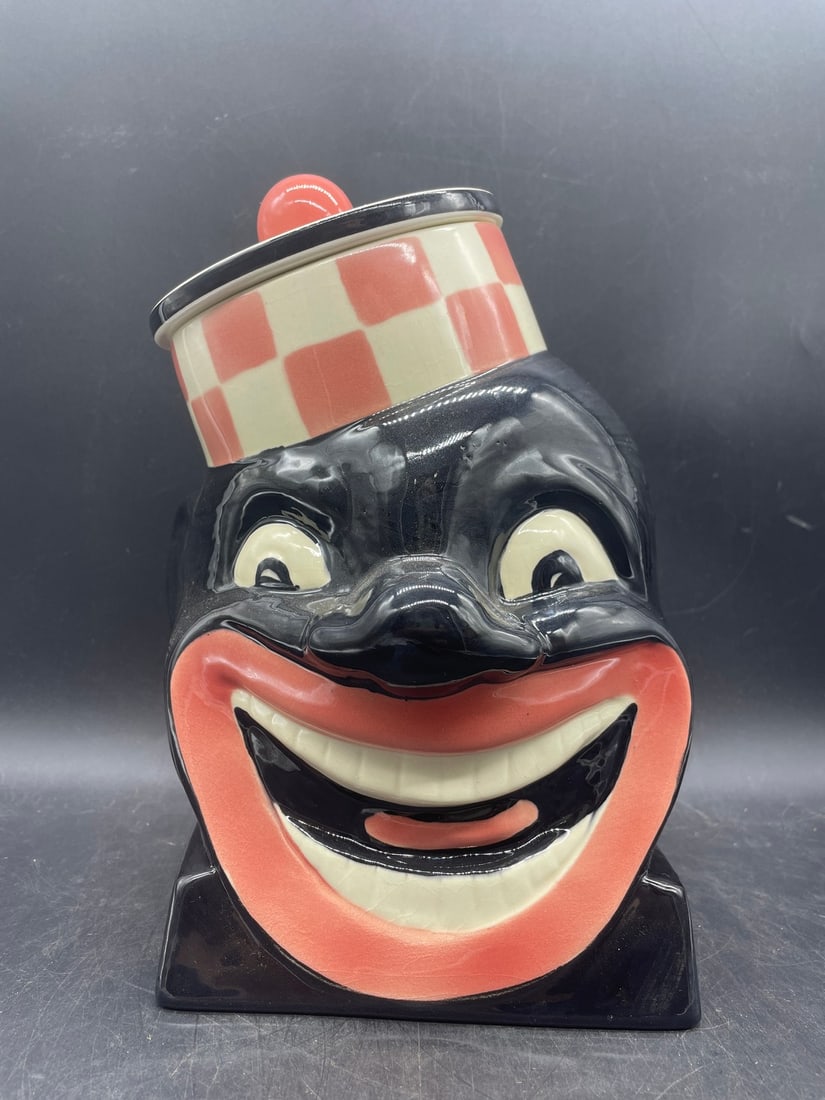 RARE BLACK AMERICANA BELL HOP CAPTAIN 1992 COOKIE JAR BY MCME CALIFORNIA (1 of 8)