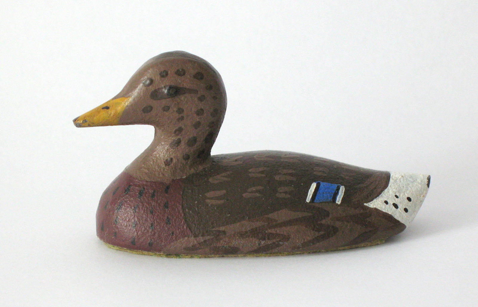 Vintage cast iron duck paper weight. (1 of 3)