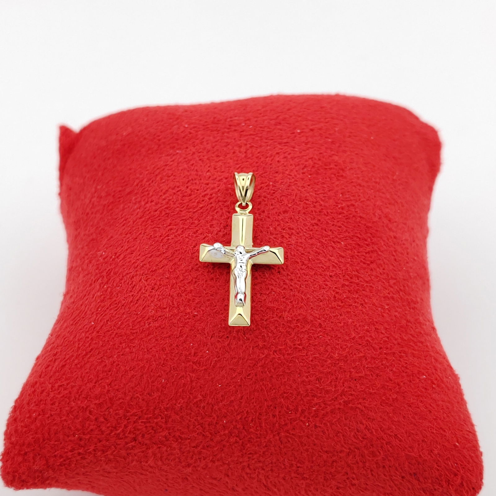 14K 585 Yellow Gold Cross Pendant (1 of 7)