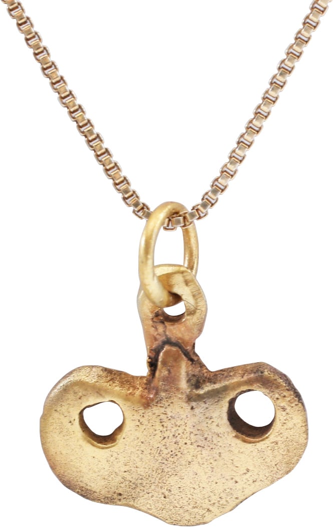 ITALIAN GOTHIC LADY’S PENDANT NECKLACE C.1300-1500: Gilt bronze, formed as a heart with two circles, probably indicating Venetia, and the Medici family whose coat of arms (subsequently the arms of Venice) included five circles. That motif was copied ex