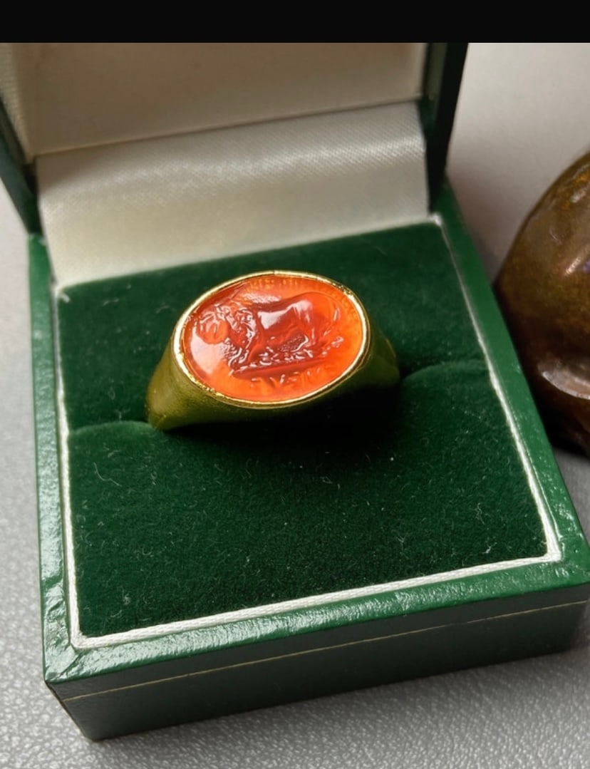 18K Gold plated silver bakelite carved Lion signet ring (1 of 5)