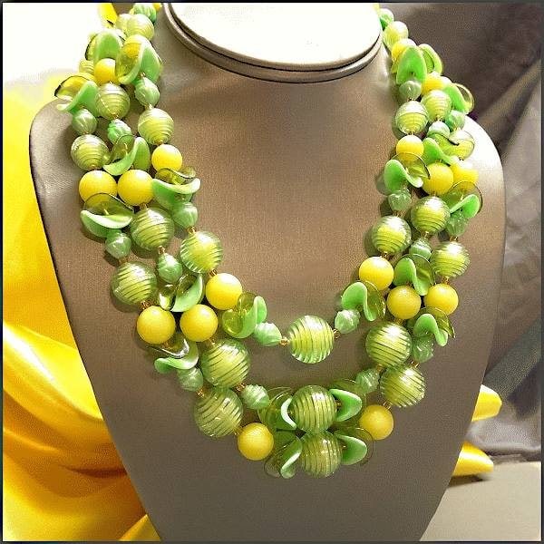 1960s Super Wild Lemon Lime Cool Vintage Necklace (1 of 6)
