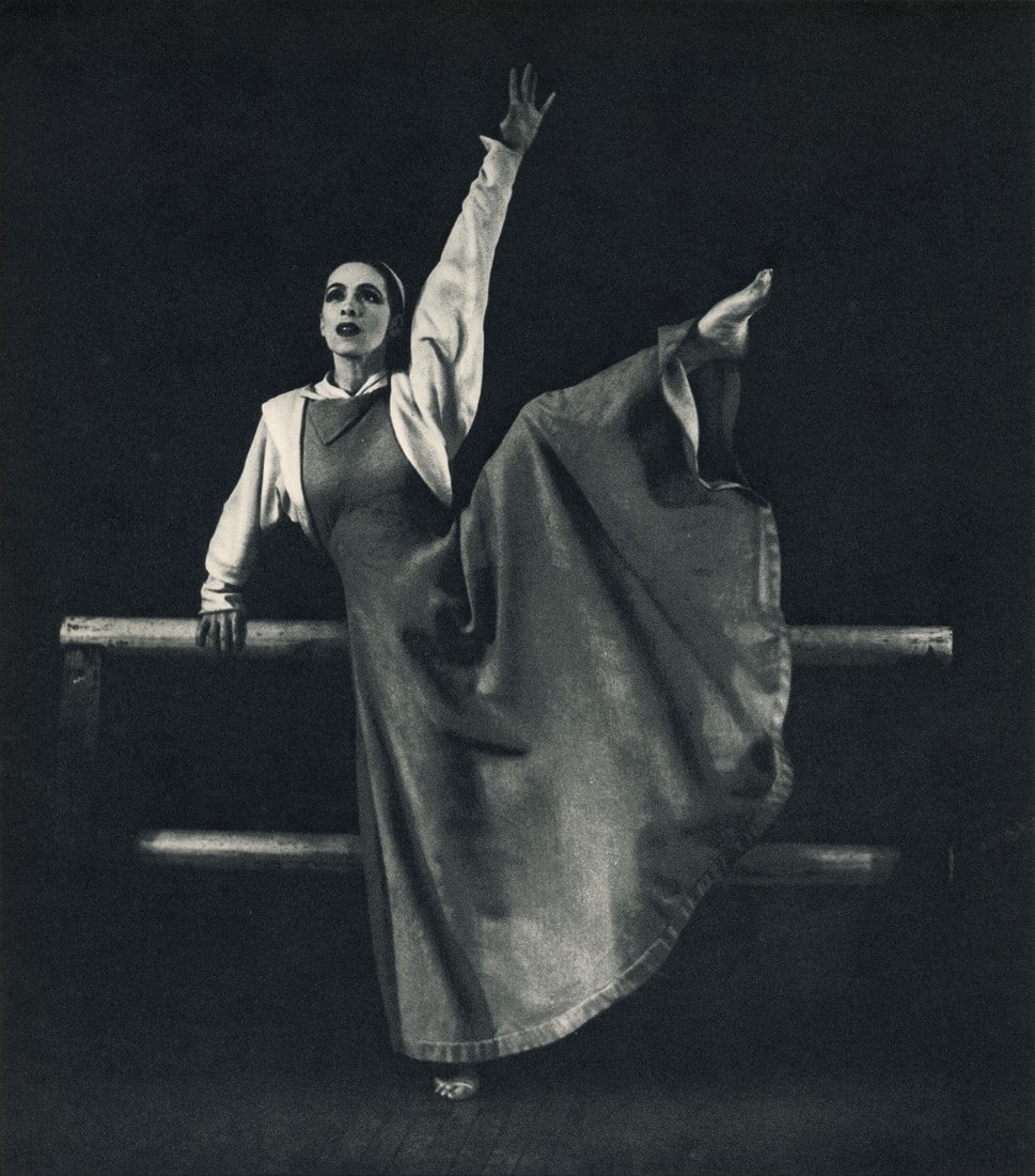 BARBARA MORGAN - Frontier - Martha Graham: Artist: Barbara Morgan Title: Frontier - Martha Graham Medium: Photogravure, 1941, USA Dimensions: 9.45x10.75" Description: Heat Wax Mounted on 11x14" Conservation Board Artist Bio: Barbara Morgan (19