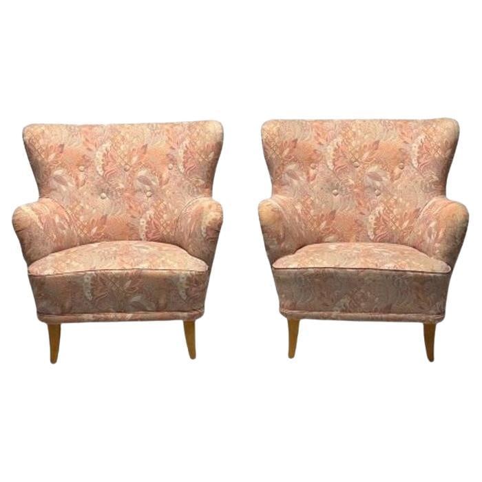 Ilmari Lappalainen, Finnish Mid-Century Modern, Lounge Chairs, Floral Fabric: About the Item Ilmari Lappalainen, Asko, Swedish Mid-Century Modern, Laila Lounge Chairs, Floral Fabric, Beechwood Pair of 'Laila' lounge chairs designed by Ilmari Lappalainen and produced by Asko in