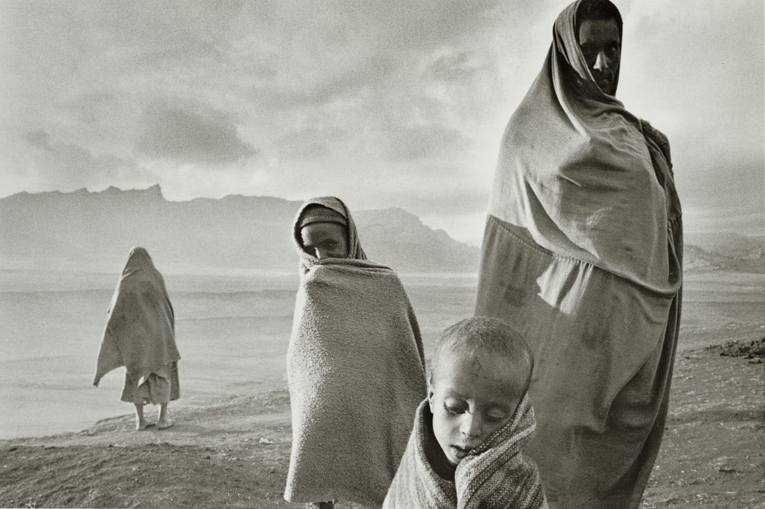 SEBASTIAO SALGADO - Refugees Wait In The Korem Camp (1 of 1)