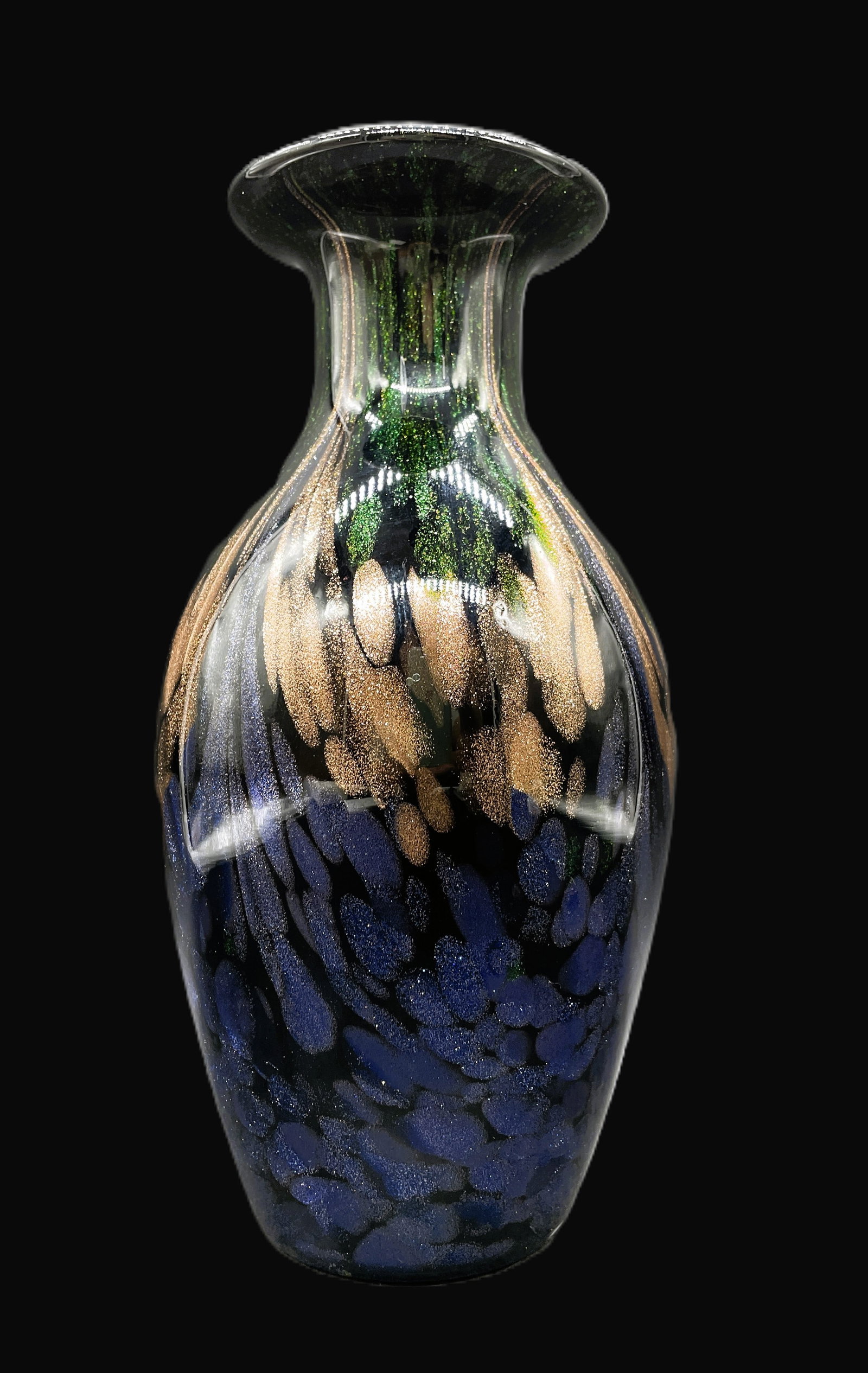 ART GLASS DALE TIFFANY MARDI GRAS FAVRILE VASE BLOWN GLASS: Title: ART GLASS DALE TIFFANY MARDI GRAS FAVRILE VASE BLOWN GLASS Date/Period: unknown Dimension: Approx 9 x 4.5 Material: glass Additional Information: ART GLASS DALE TIFFANY MARDI GRAS FAVRILE VASE 