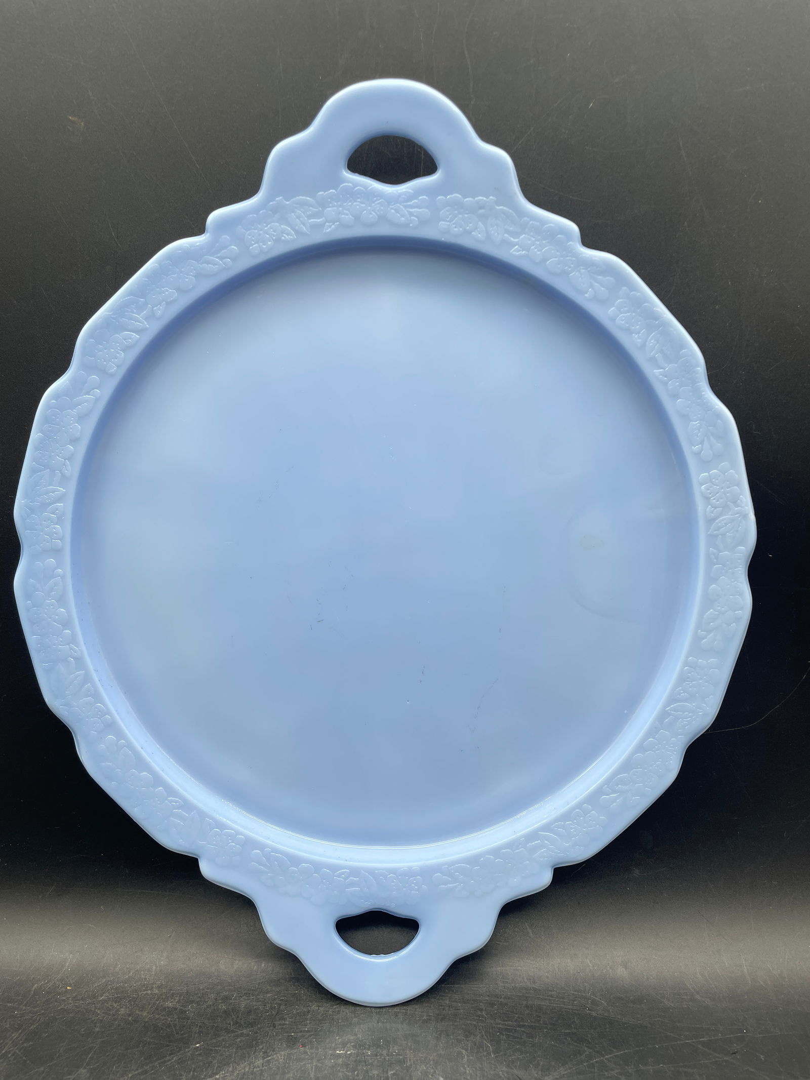 BLUE DELPHITE JEANETTE GLASS CHERRY BLOSSOM 2 HANDLE CAKE/ SERVING PLATE 12” (1 of 7)