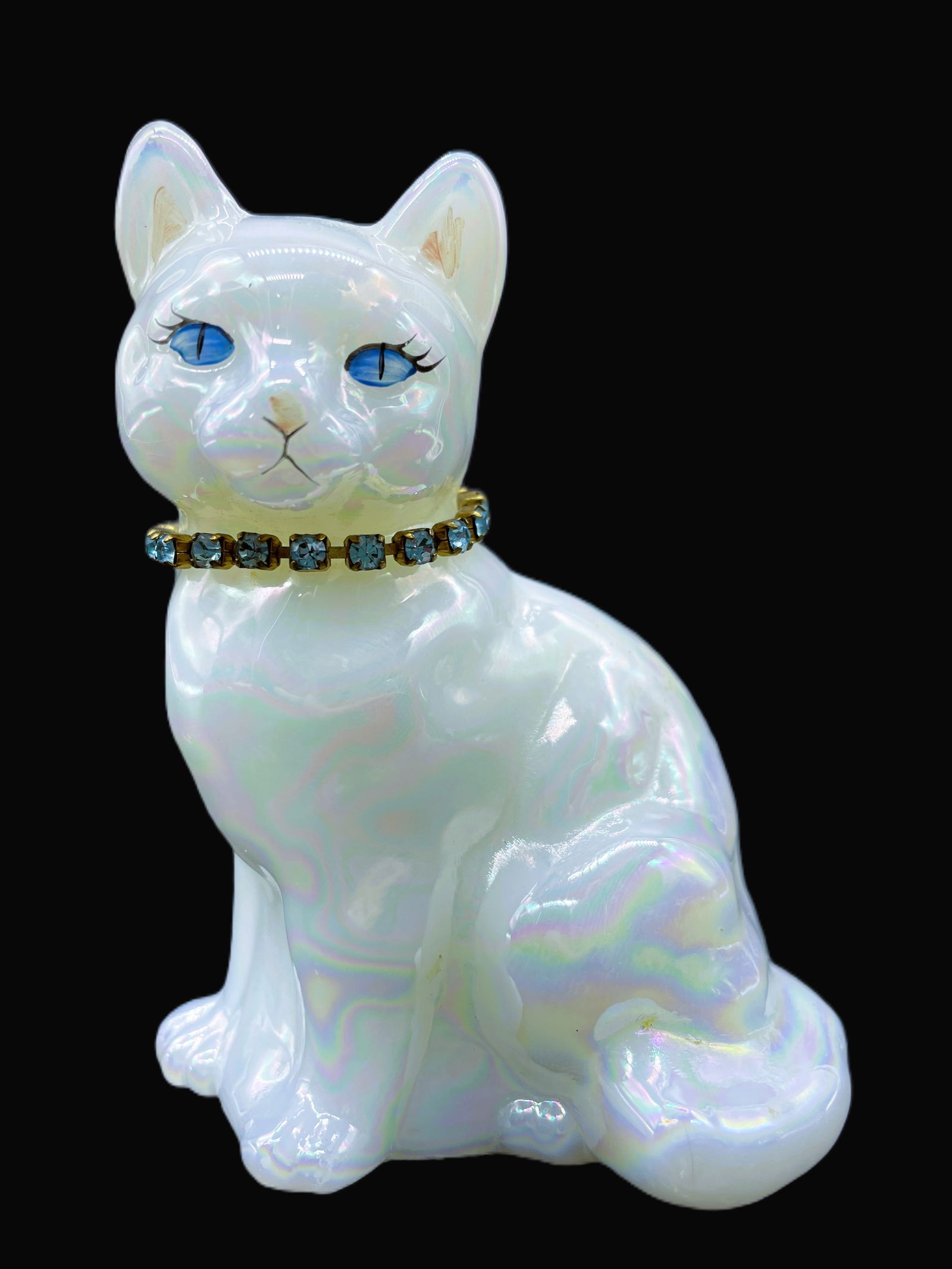 FENTON IRIDESCENT CAT W BLUE RHINESTONE COLLAR SIGNED P. FLEAK (1 of 7)