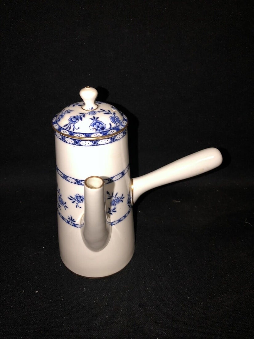 royal doulton flow blue side handled chocolate pot (1 of 10)