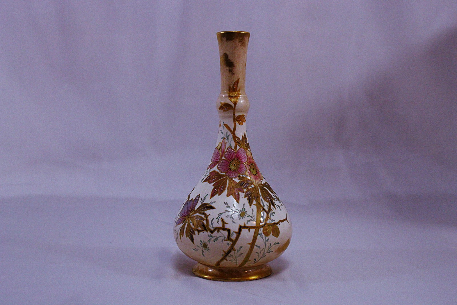 Bonn (Royal) Porcelain Hand Painted Vase: Title: Bonn (Royal) Porcelain Hand Painted Vase Description: Beautiful Bonn (Royal) Porcelain Hand painted Vase. The colors Pink, Gold and Blue with a white background Date/Period:Late 19th Century Ma