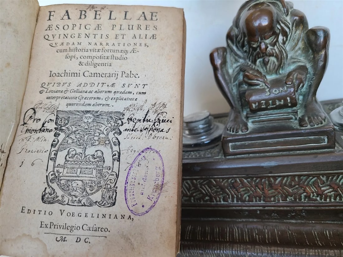 1600 AESOP FABLES in LATIN & GREEK antique VELLUM BOUND 16th century: Fabellae Aesopicae Plures Quingentis et Aliae Quaedam Narrationes, cum historia vitae fortunaeq; Aesopi. Approximate translation of the title: The many 500 fables of Aesop and various other stories wi