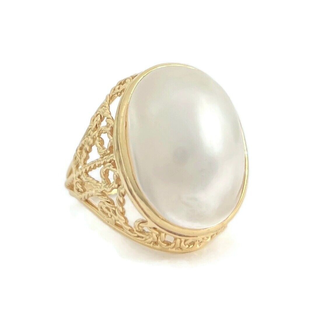 Vintage 1950's Oval Mother of Pearl Dome Cocktail Ring 14K Yellow Gold, 6.07 Gr (1 of 8)