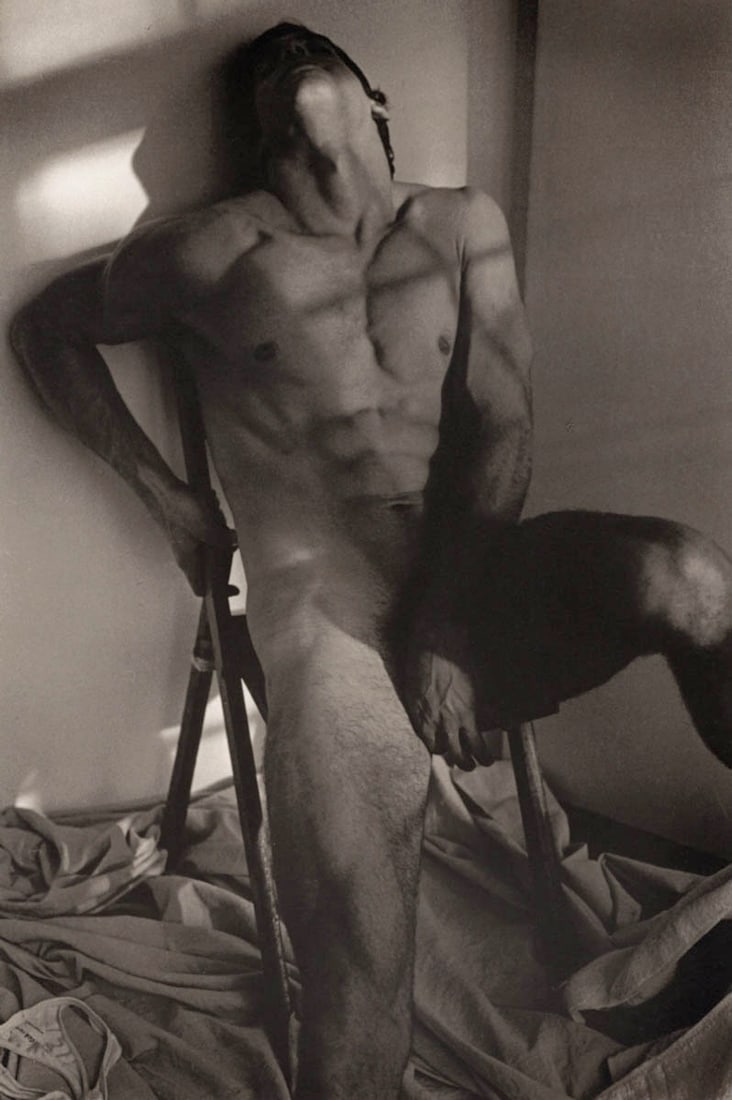 KEN HAAK - Male Figure,1982: Artist: KEN HAAK Print Title: Male Figure,1982 Medium: Tri-tone Photo-lithographs (Limited edition of 5000) Printed in the 1980’s, in the US Image size (inches) approx. 8 x 5” Ken Haak(192
