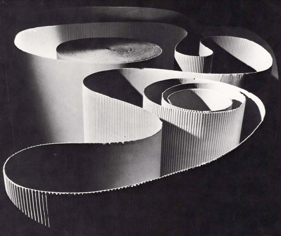 HERBERT LIST - London, 1936: Artist: HERBERT LIST Print Title: London, 1936 Printing Date: 1970’s Medium: Duotone Photo-lithograph Printed in: Germany Image Size: approx. 6 x 7.5” Herbert List(1903 – 1975) was a