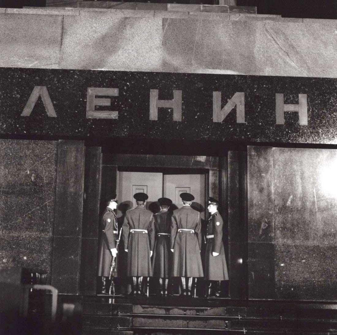 HELMUT NEWTON - Changing of the guard, Lenin’s tomb, Moscow, 1989: Artist: HELMUT NEWTON Print Title: Changing of the guard, Lenin’s tomb, Moscow, 1989 Medium: Duotone Photolithograph Printed in Italy, 2010s Image size (inches) approx. 9.5 x 9.5” Helmut N