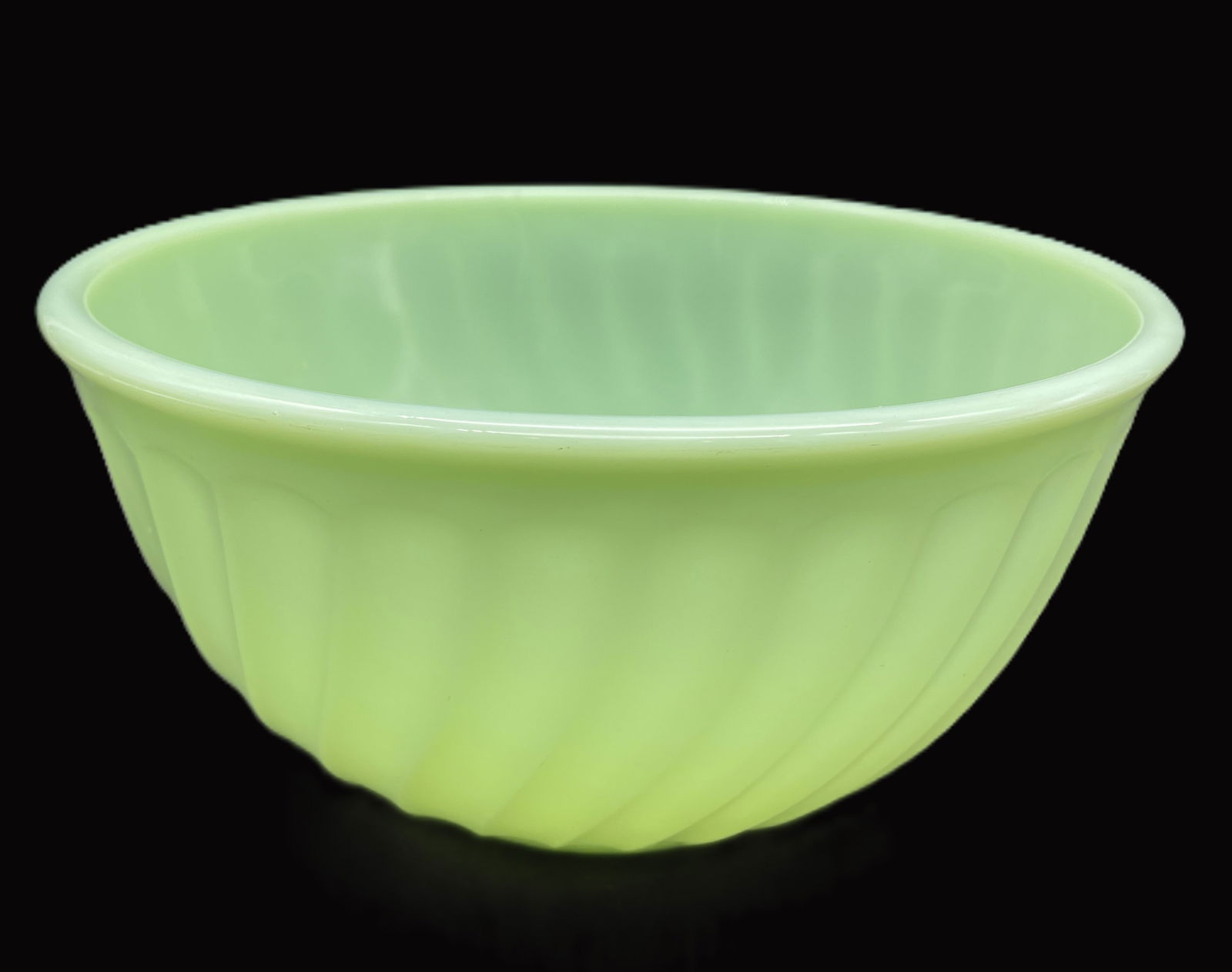 1950'S FIRE KING JADEITE MIXING BOWL 8" SWIRL (1 of 8)