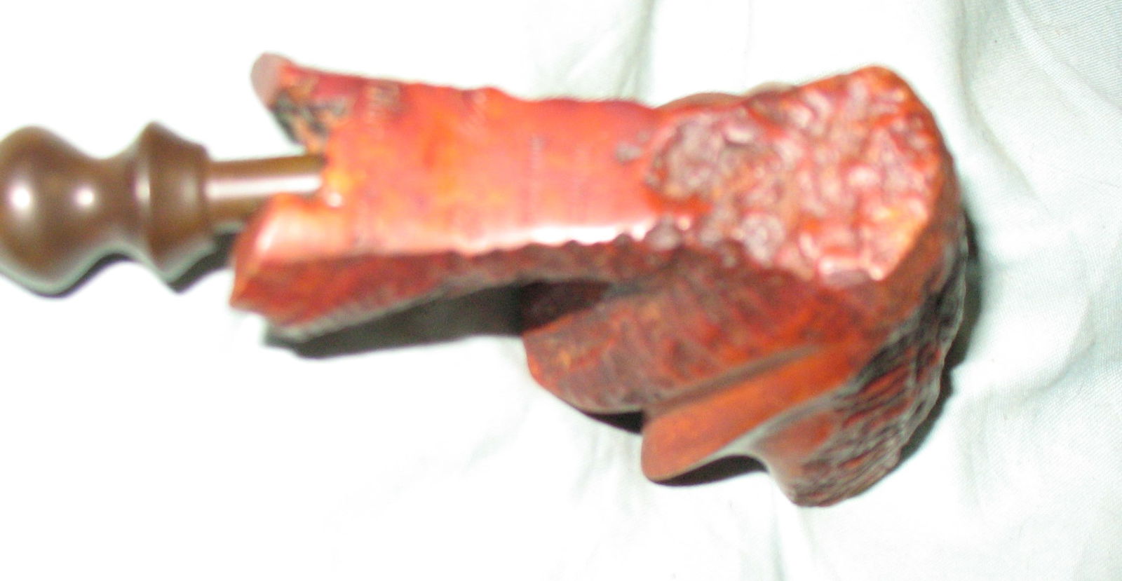 Very fine briarwood “Eagle claw” type smoking pipe with stand (1 of 4)