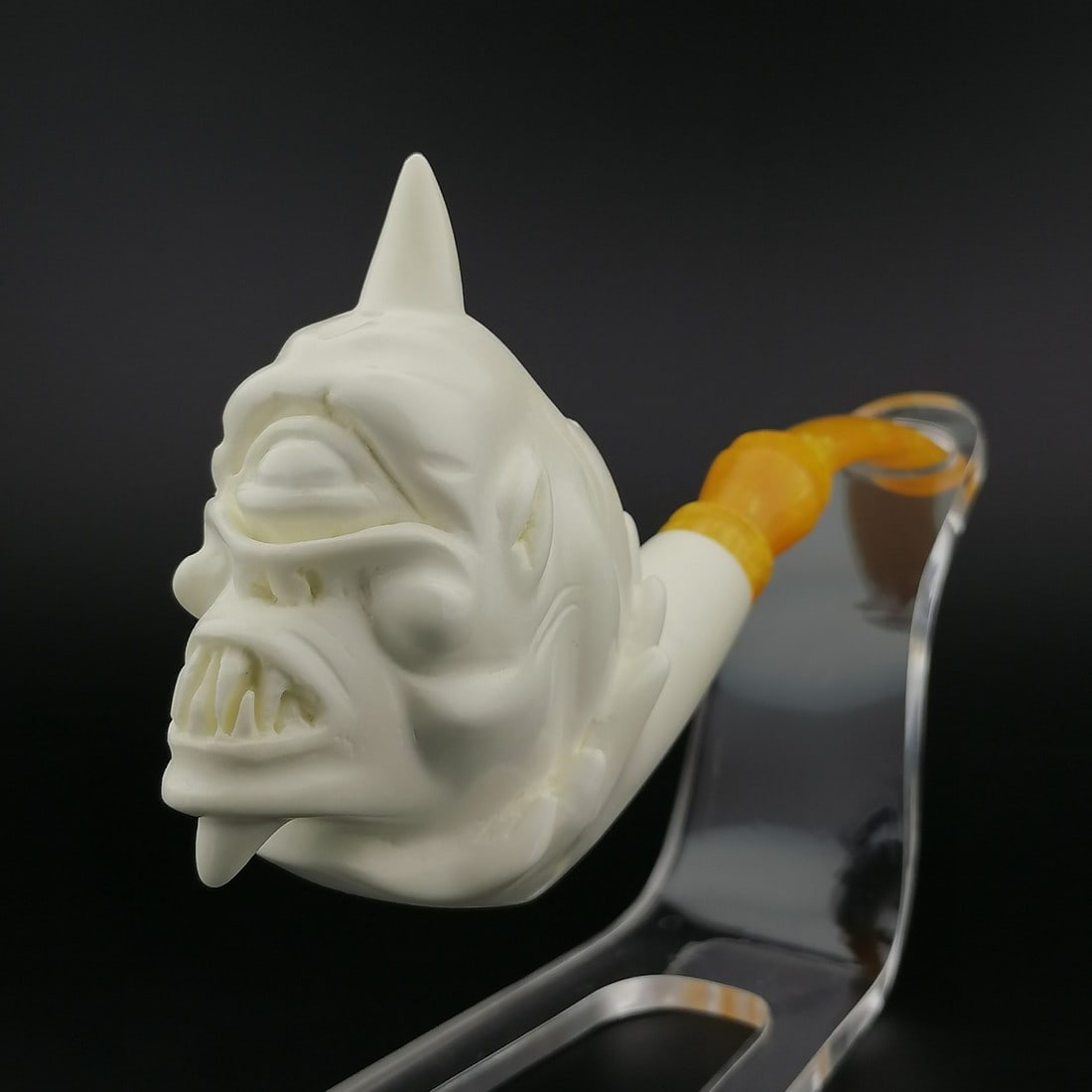 Cyclop Meerschaum Pipe,Cyclops Greek Mythology: Title: Cyclop Meerschaum Pipe,Cyclops Greek Mythology Materials: Meerschaum Dimension: 7 inch (18cm) Description: Cyclop Meerschaum Pipe,Hand carved Meerschaum Pipe. Made in Turkey,Eskisehir by Meersc