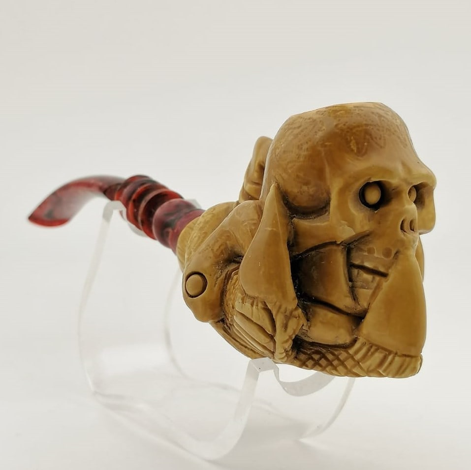 Skull Claw Meerschaum Pipe (1 of 9)