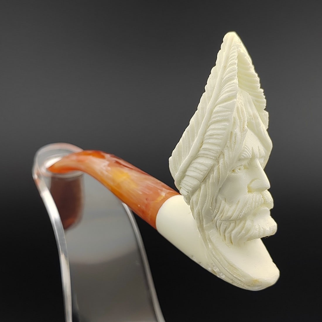 Zeus Meerschaum Pipe,Greek Mythology: Title: Zeus Meerschaum Pipe,Greek Mythology Materials: Meerschaum Dimension: 4.9 inch (12.5cm) Description: Zeus Greek Mythology,Hand carved Meerschaum Pipe. Made in Turkey,Eskisehir by Meerschaum Car