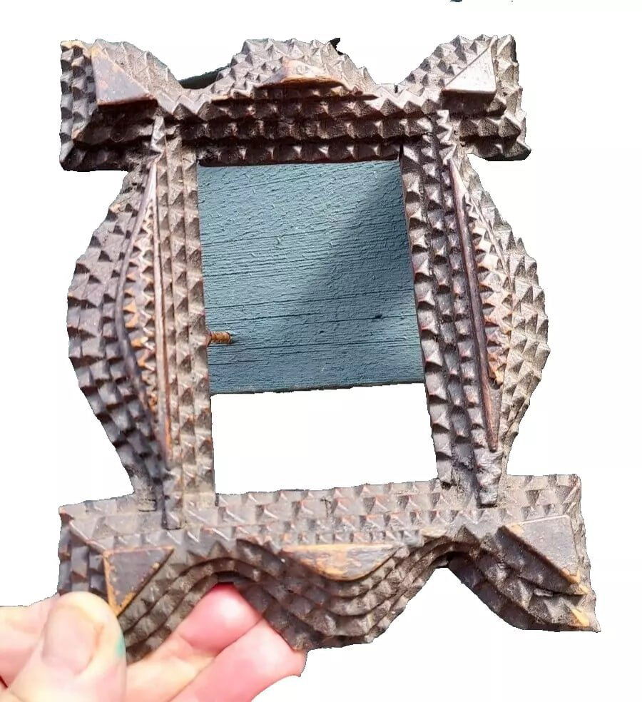 Fantastic Folk tramp Art Frame Great patina Adirondacks (1 of 1)