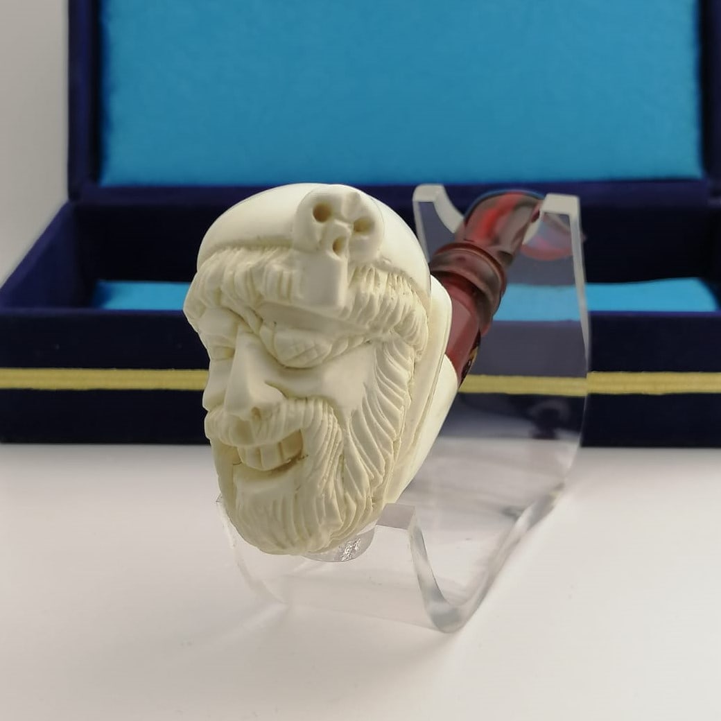 Pirate,Hand carved Meerschaum Pipe.: Title: Pirate,Hand carved Meerschaum Pipe. Materials: Meerschaum Dimension: 5.1 inch (13cm) Additional Information: Pirate,Hand carved Meerschaum Pipe. Made in Turkey,Eskisehir by Meerschaum Carve Mas