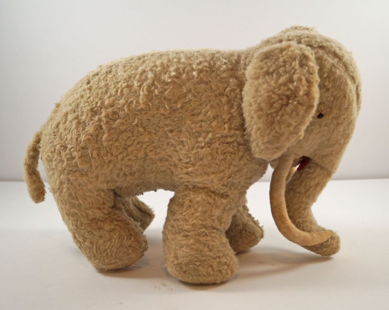 Antique Elephant Stuffed Toy German 1929 (1 of 7)