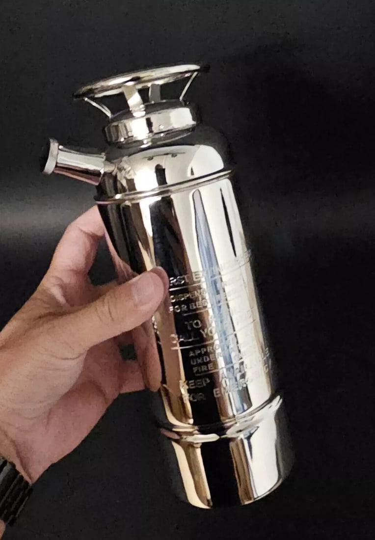 1920s Style Speakeasy Bar Fire Extinguisher Cocktail Drink Shaker (1 of 9)