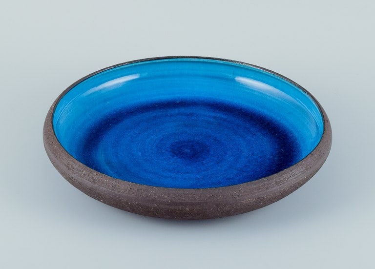 Johannes Andersen, Danish ceramic artist. Large unique ceramic bowl in the style of Kähler. (1 of 6)