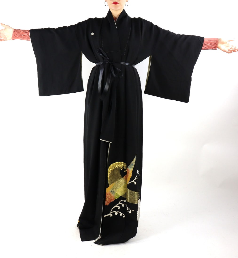 BLACK EMBROIDED KIMONO SHIRIMEN SILK (1 of 8)