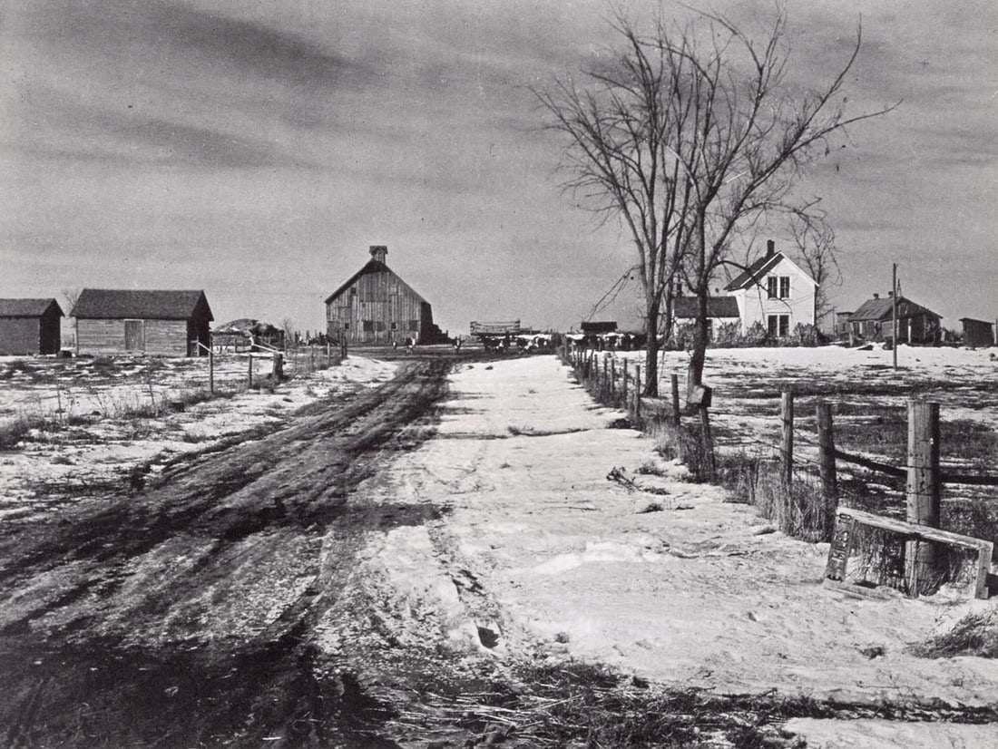MARGARET BOURKE WHITE - Broadland, S. Dakota: Artist: MARGARET BOURKE WHITE Print Title: Broadland, S. Dakota Printing Date: 1940s Medium: Photoengraving Printed in: the US Image Size: 6.5 x 8.5” COA included Reserve: $45.00 Shipping:
