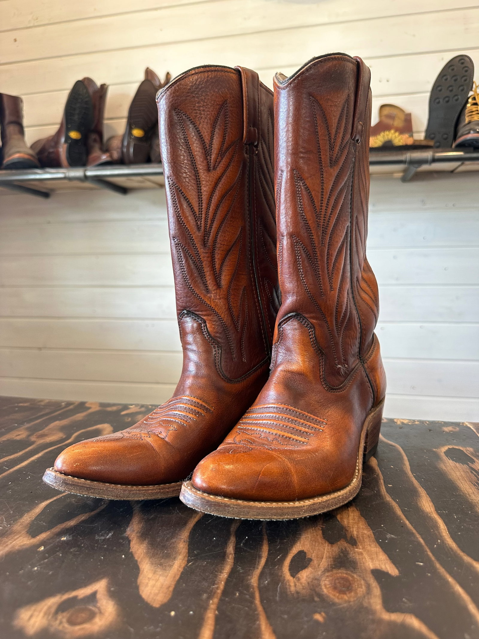 Vintage HH Cowboy Boots: Title: Vintage HH Cowboy Boots Maker/Brand/Artist: Double H Origin: America Materials: Leather & Rubber Size: 7D Description: Vintage HH Cowboy Boots size 7D hardly worn Reserve: $60.00 Shipping: