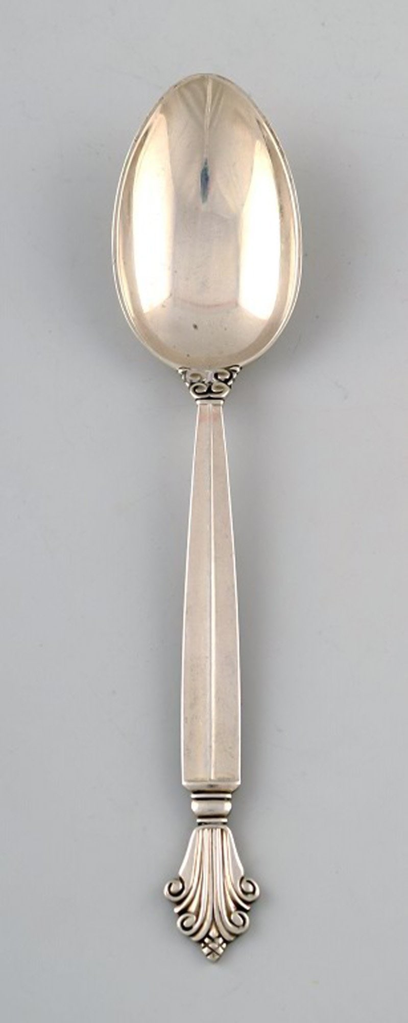 Georg Jensen Acanthus Sterling silver child / large tea spoon.: Title: Georg Jensen Acanthus Sterling silver child / large tea spoon. Description: Georg Jensen Acanthus Sterling silver child / large tea spoon. Measures 15.5 cm. Stamped. In very good condition. Res
