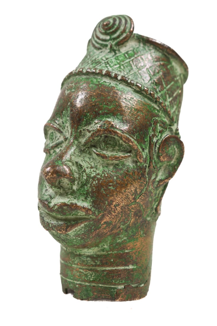 Head of a Queen - Bronze - In the style of Edo / IFE - Benin (1 of 7)