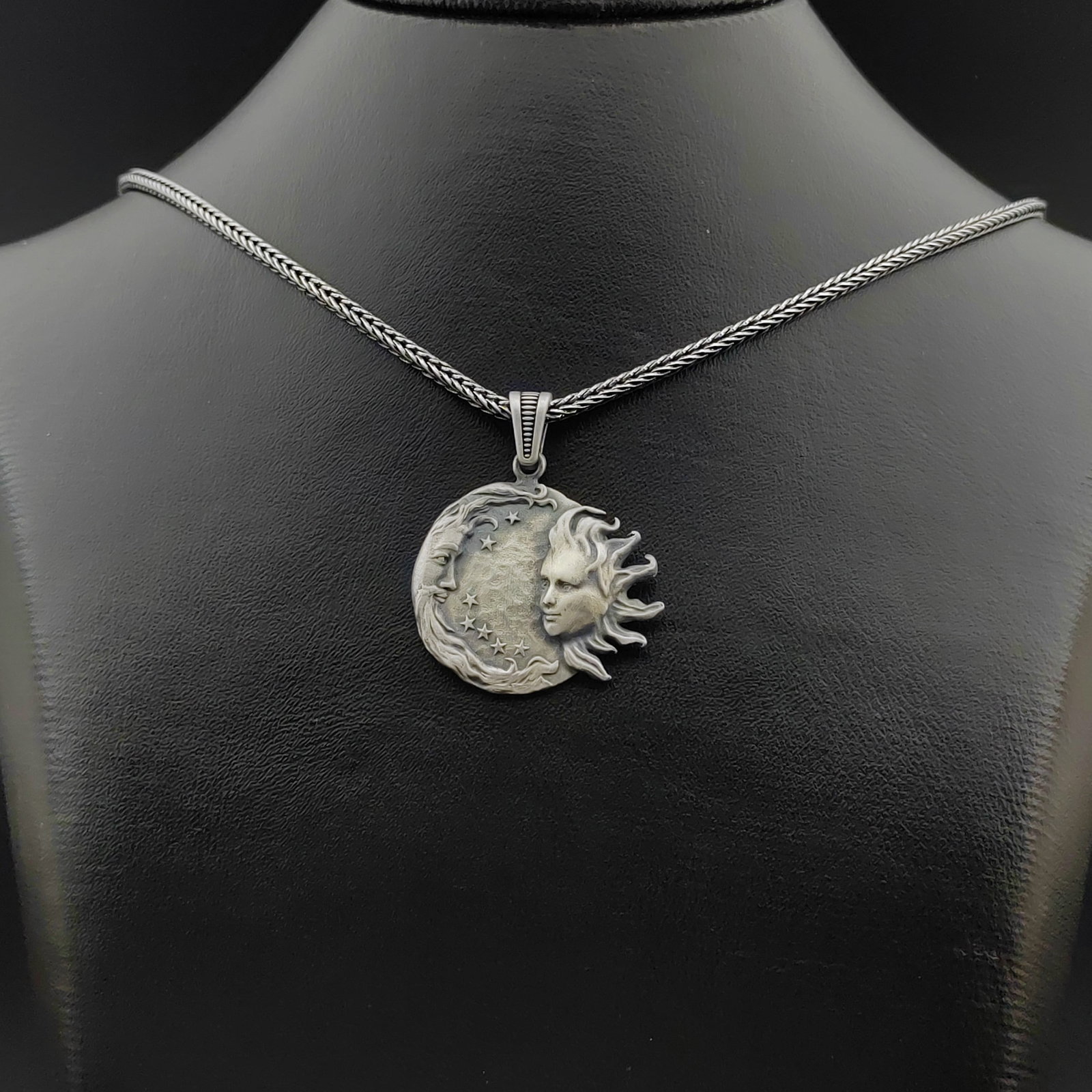 925 Silver Chain with Moon Sun Pendant: Title: 925 Silver Chain with Moon Sun Pendant Description: 925 Silver Chain with Moon Sun Pendant -Total Weight:30g Chain Size: 23.62 in(60cm). Pendant Size:1.25x1.57 in (32x40mm) (Bail included). Wit
