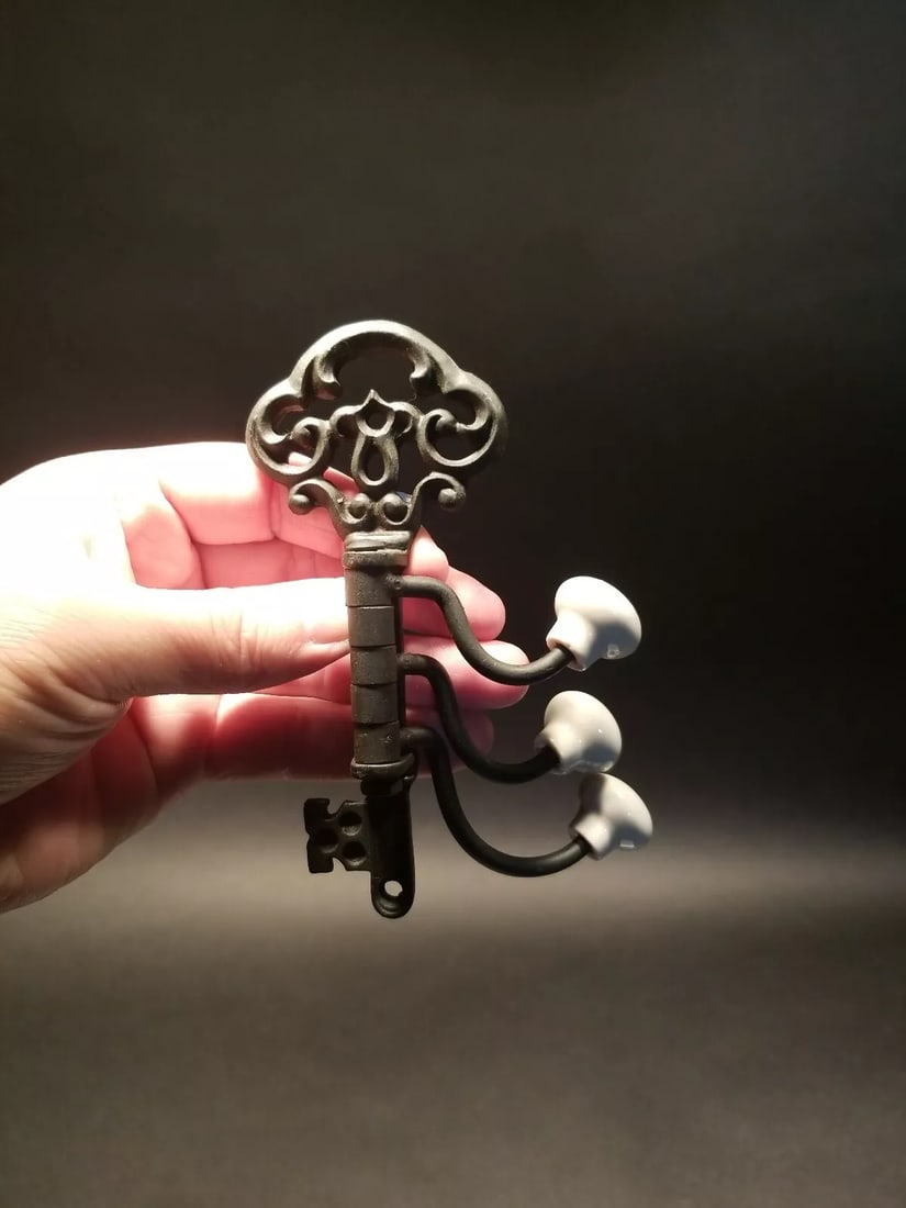 Cast Iron Key Swivel Hook W Porcelain Knobs (1 of 11)