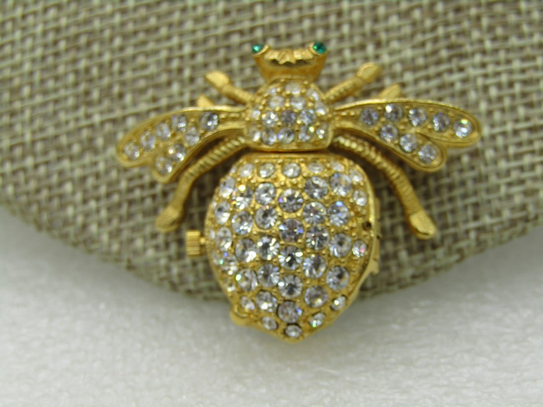 Vintage Joan Rivers Crystal Bee Watch Brooch, 22kt Plated, Swarovski Crystals (1 of 7)
