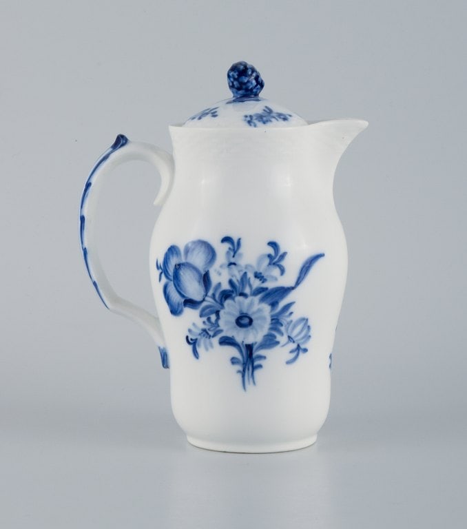 Royal Copenhagen, Blue flower - braided. Small jug, rare model. (1 of 8)