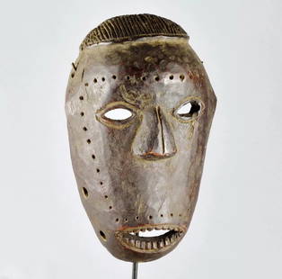 Powerful ZANDE AZANDE Ubangi large Mask Congo DRC African Tribal Art 1365: CONGO RDC Powerful Ubangi mask, probably ZANDE The Zande live mainly in northern Congo DRC, but also in the west of the South Sudan and in the Central African Republic Characteristics: TYPE OF