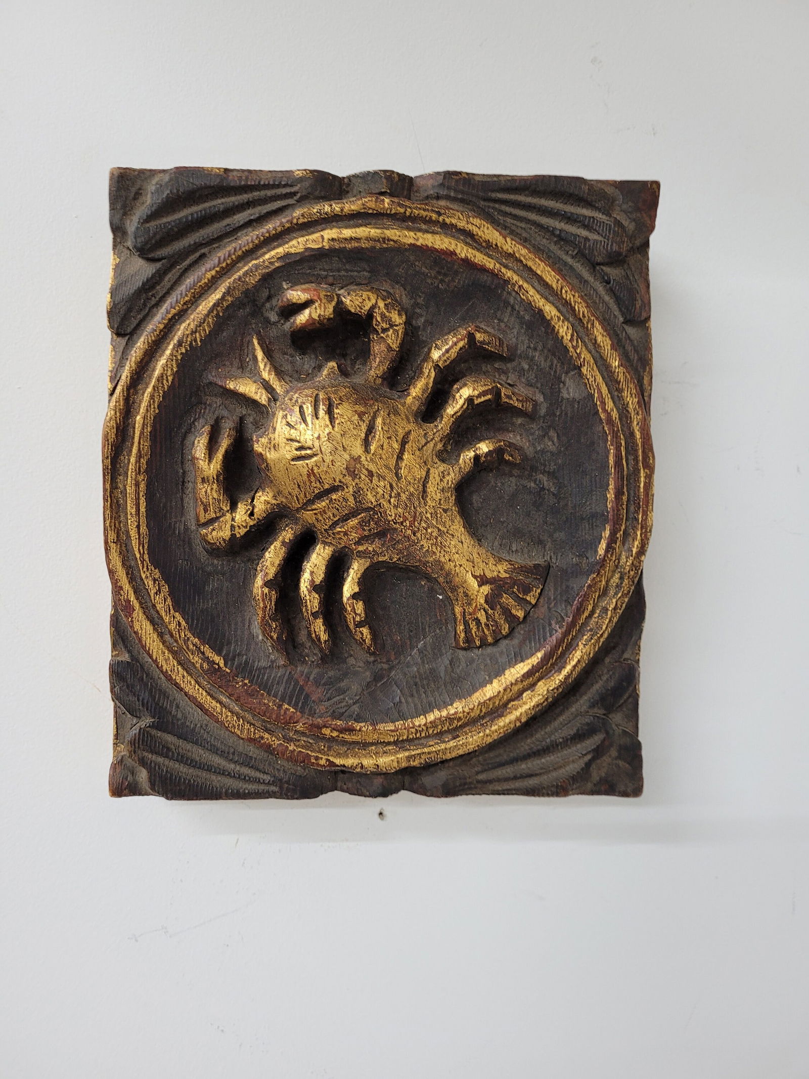 Vintage Cancer Zodiac Plaque Wall Hanging What's Your Sign Retro Wall Art: Vintage from the 1960s Materials: wood "Vintage Cancer Zodiac Plaque Wall Hanging What's Your Sign Retro Wall Art In good condition, this is a hard to find piece and part of a collection series of all