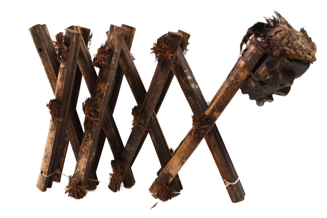 Divination instrument - Wood - Gulokoji - Pende - Congo DRC (1 of 6)