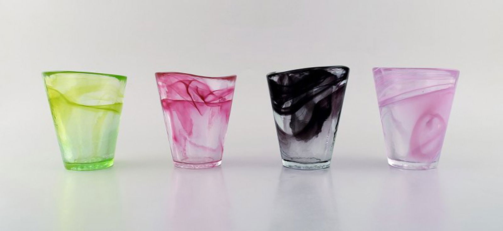 Ulrica Hydman Vallien for Kosta Boda. Four glasses in colored mouth-blown art glass. 1980's. (1 of 6)